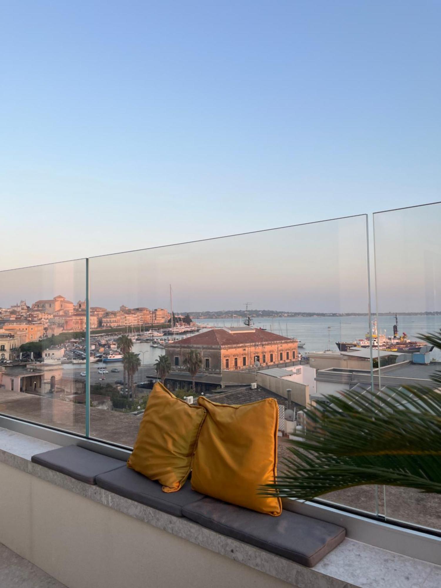 La Terrazza Sul Porto Bed & Breakfast Syracuse Eksteriør bilde