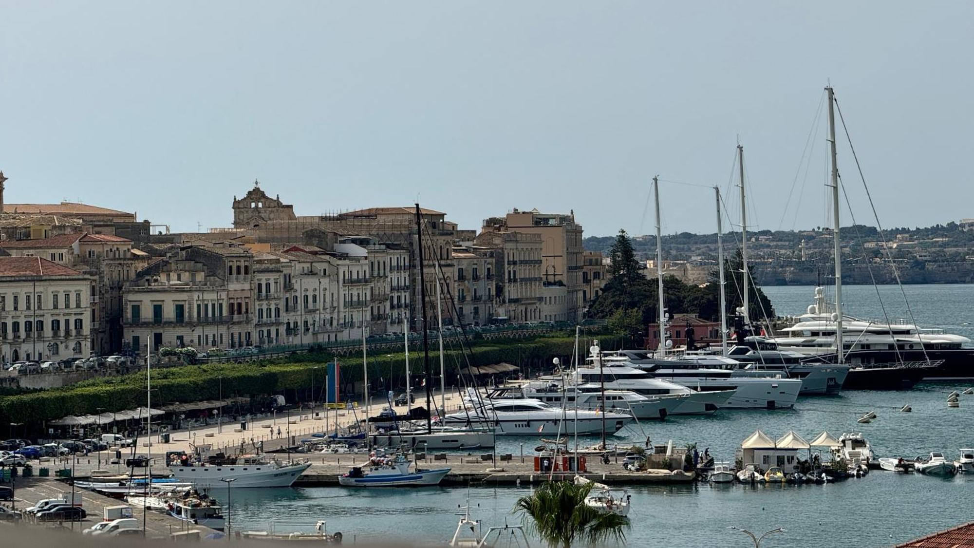 La Terrazza Sul Porto Bed & Breakfast Syracuse Eksteriør bilde