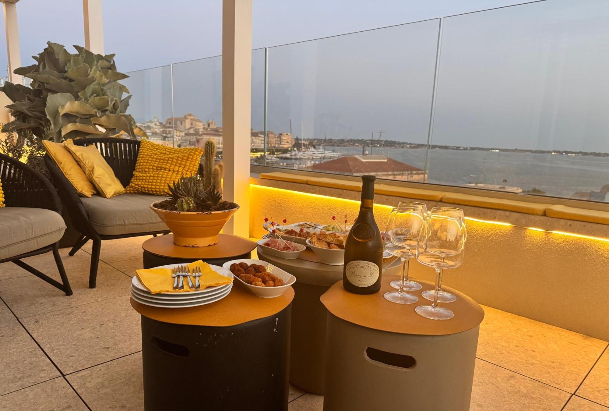 La Terrazza Sul Porto Bed & Breakfast Syracuse Eksteriør bilde
