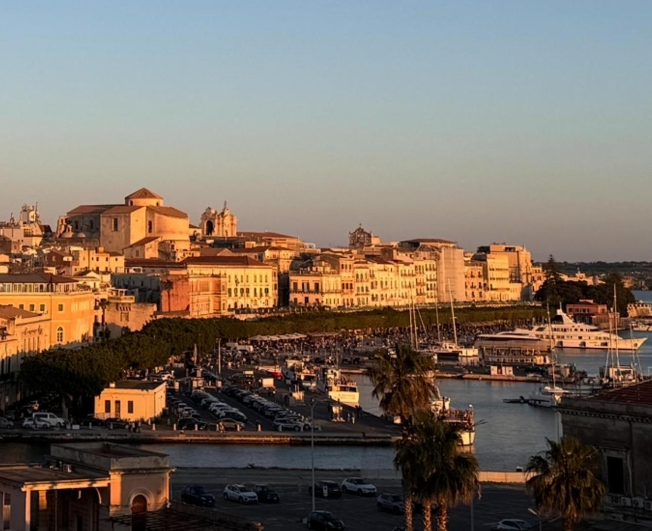 La Terrazza Sul Porto Bed & Breakfast Syracuse Eksteriør bilde